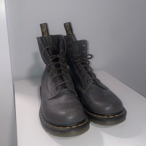 grey size 7 pascal doc martens